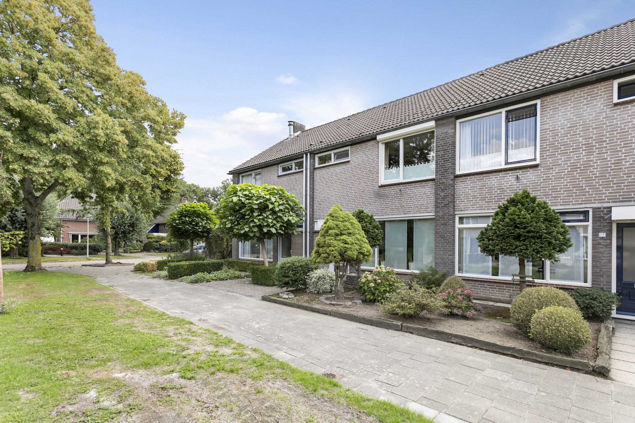 BL100026-12647-92536222