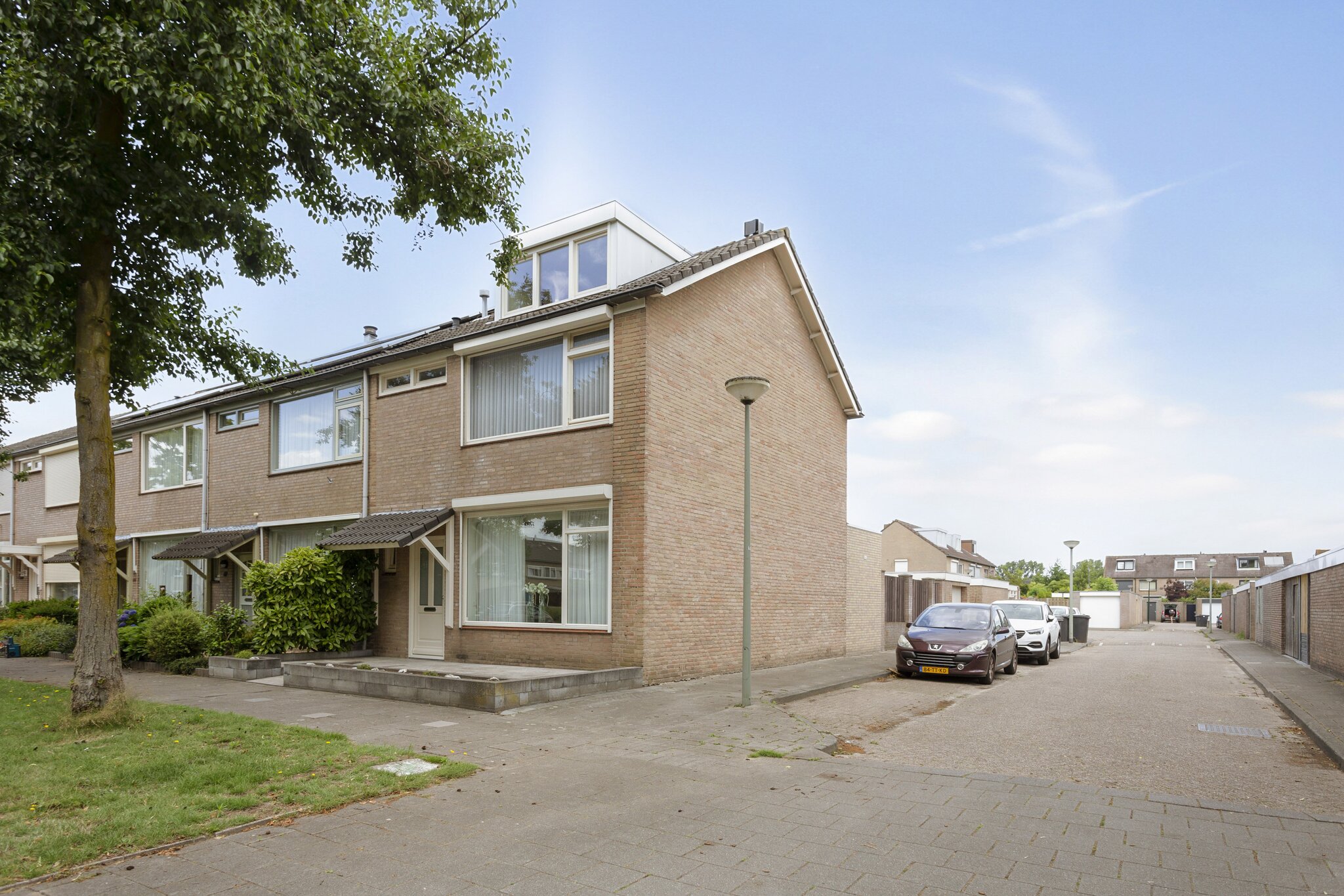 BL100092-11744-93438978