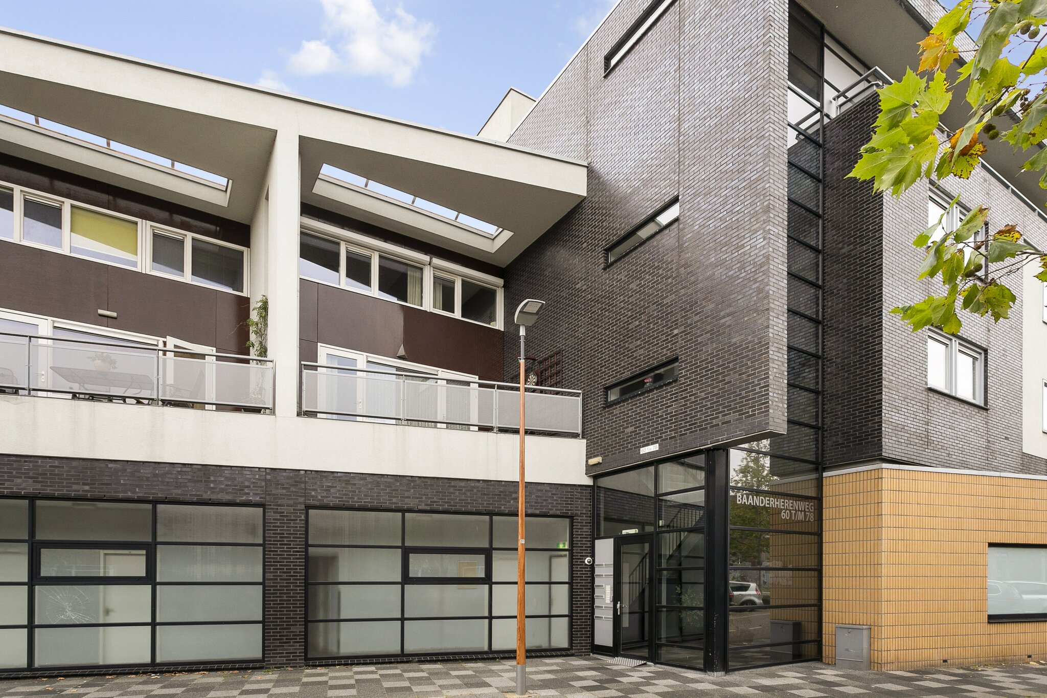 BL100105-12285-97657857