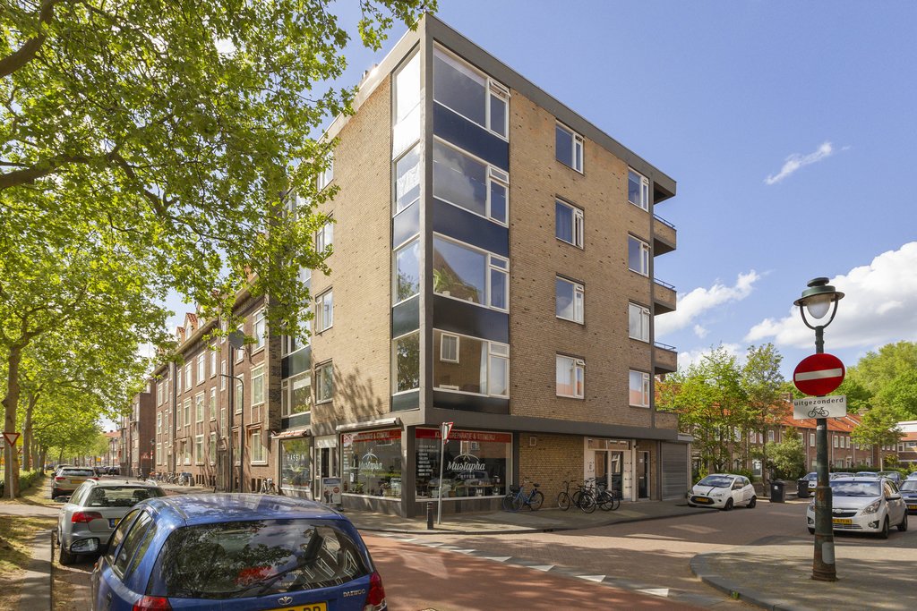 BL100156-14969-121845553