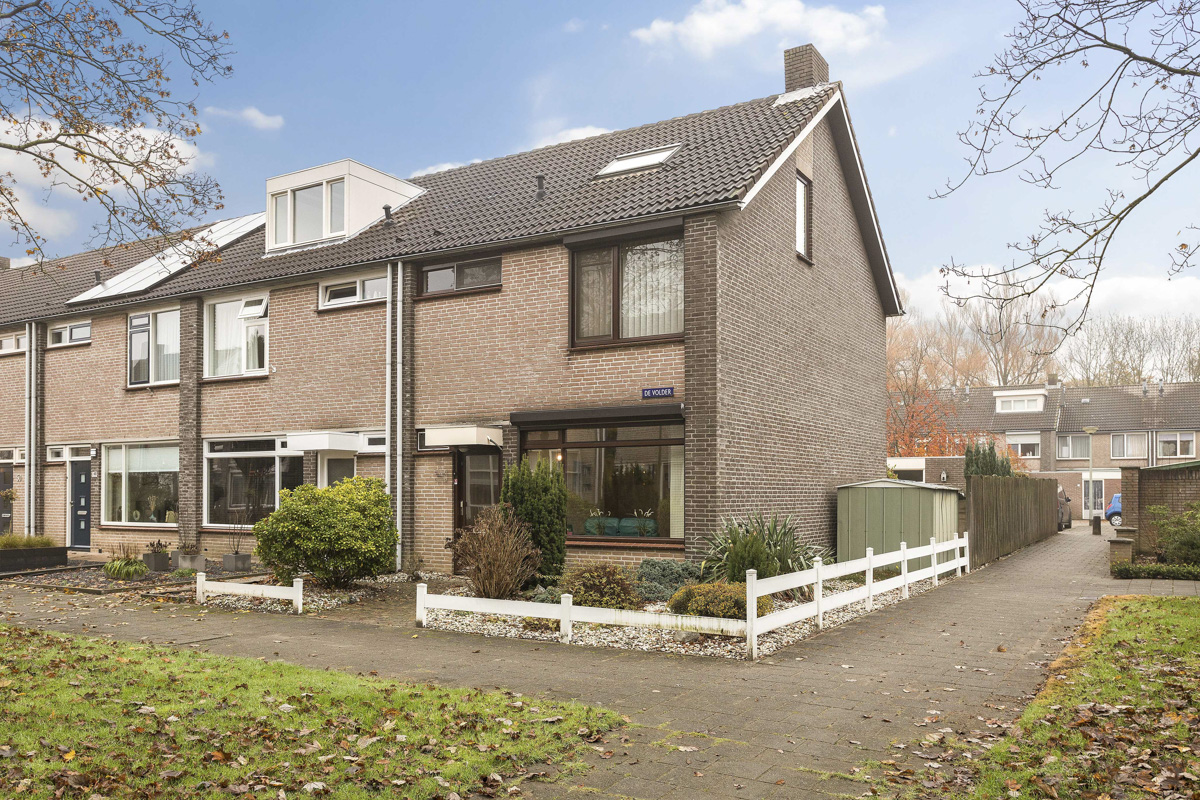 BL100175-15717-134643558