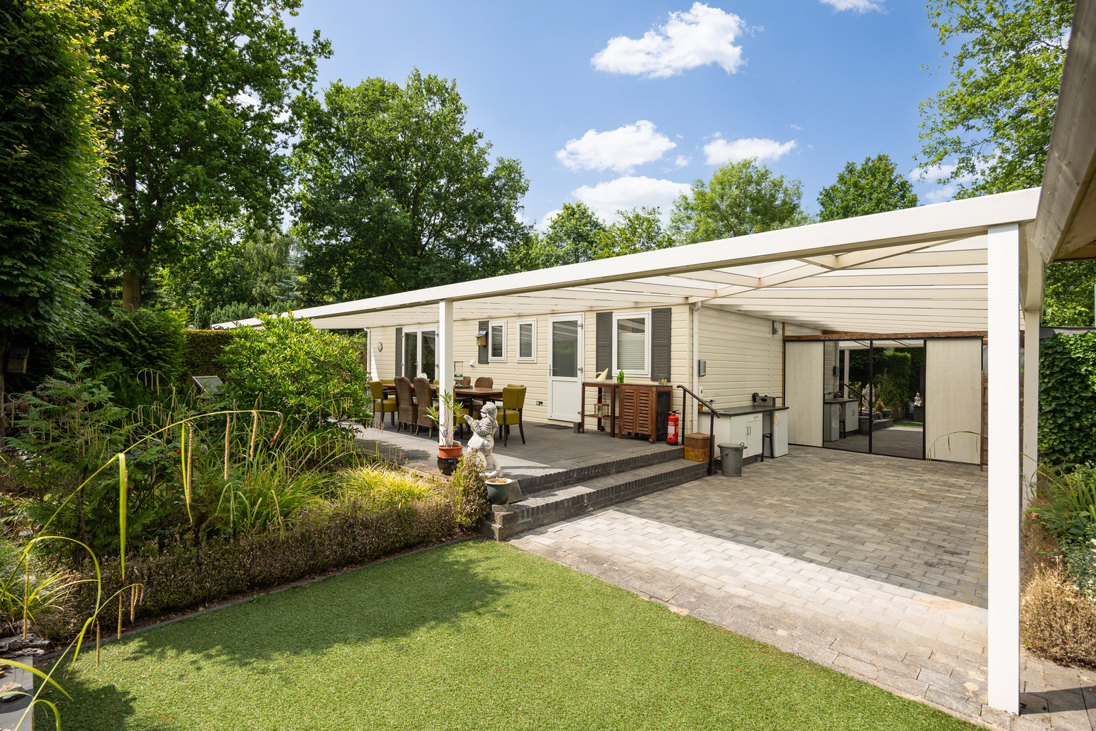 BL100262-20717-235800738